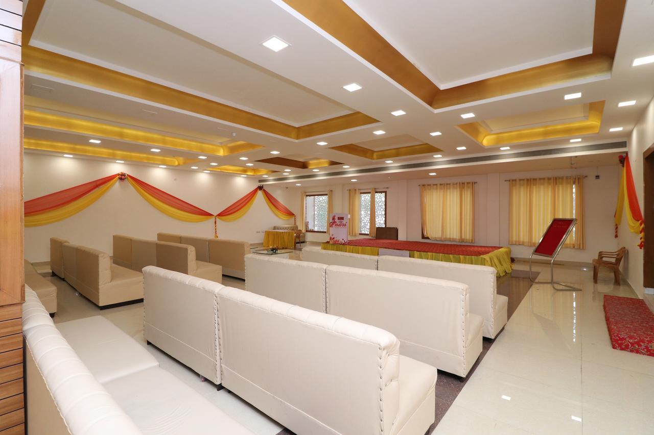 Oyo 13406 Hotel Golden Leaf Bareilly Εξωτερικό φωτογραφία