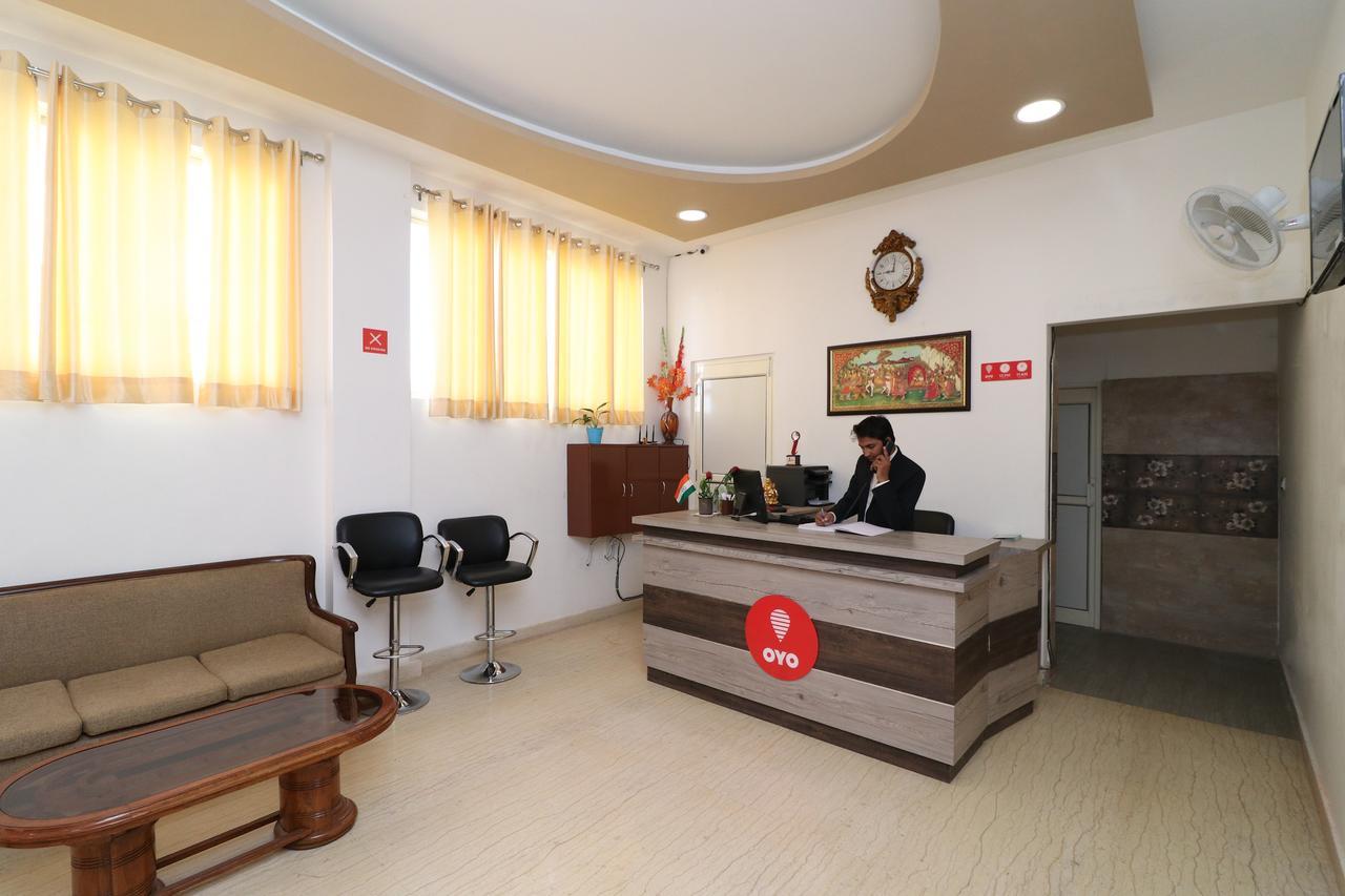 Oyo 13406 Hotel Golden Leaf Bareilly Εξωτερικό φωτογραφία