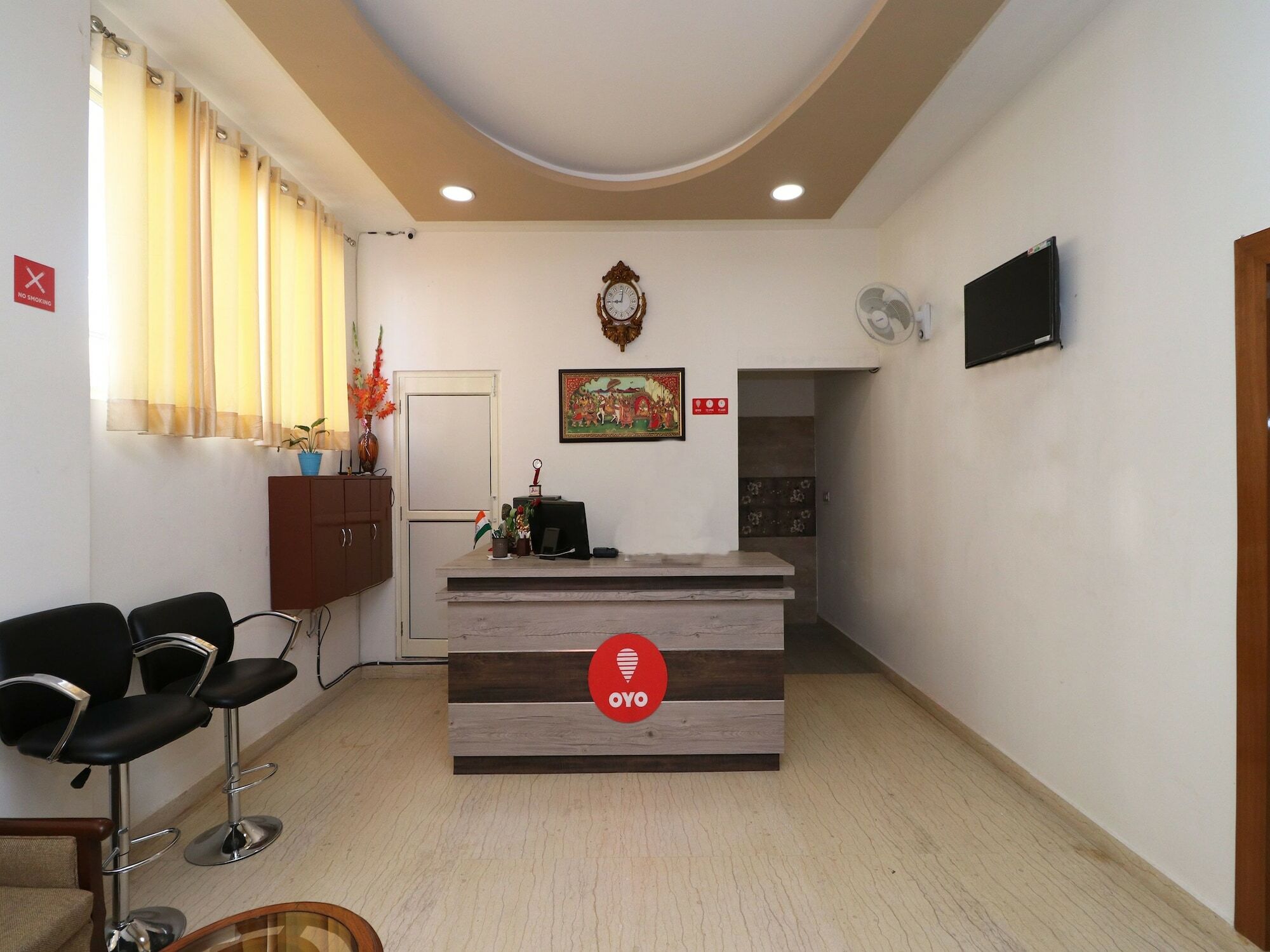 Oyo 13406 Hotel Golden Leaf Bareilly Εξωτερικό φωτογραφία